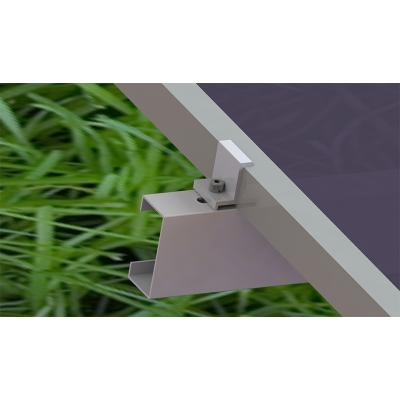 C Sistema di montaggio a terra in acciaio